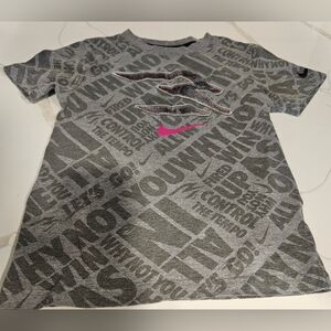 4/$20 Nike Gray Graphic Kids T-Shirt